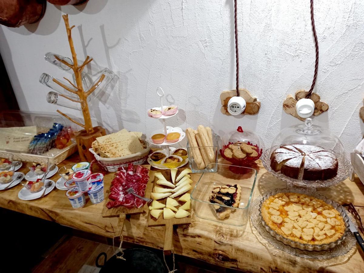 פוני "B&B Santu Giuvanni" מראה חיצוני תמונה
