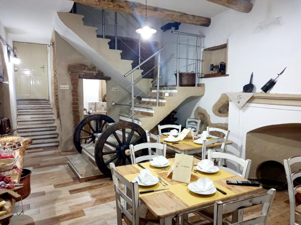 פוני "B&B Santu Giuvanni" מראה חיצוני תמונה