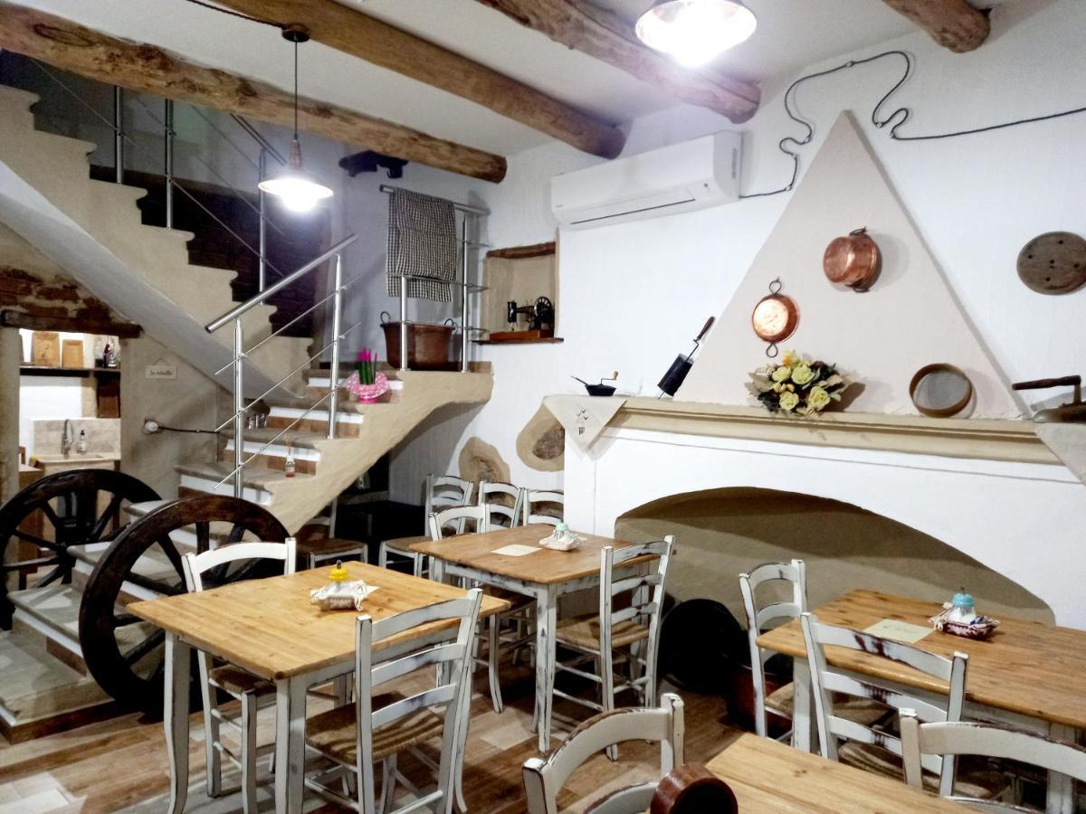 פוני "B&B Santu Giuvanni" מראה חיצוני תמונה